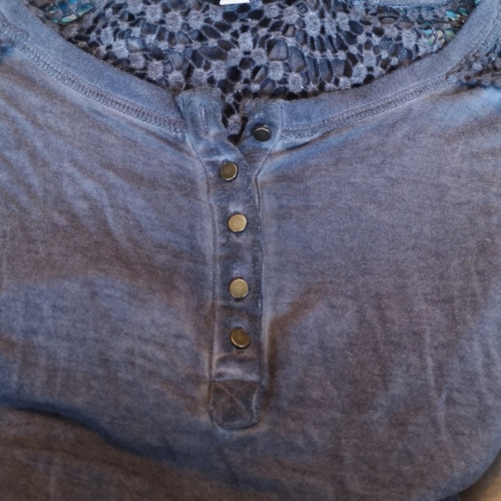 Long sleeved t shirt grey